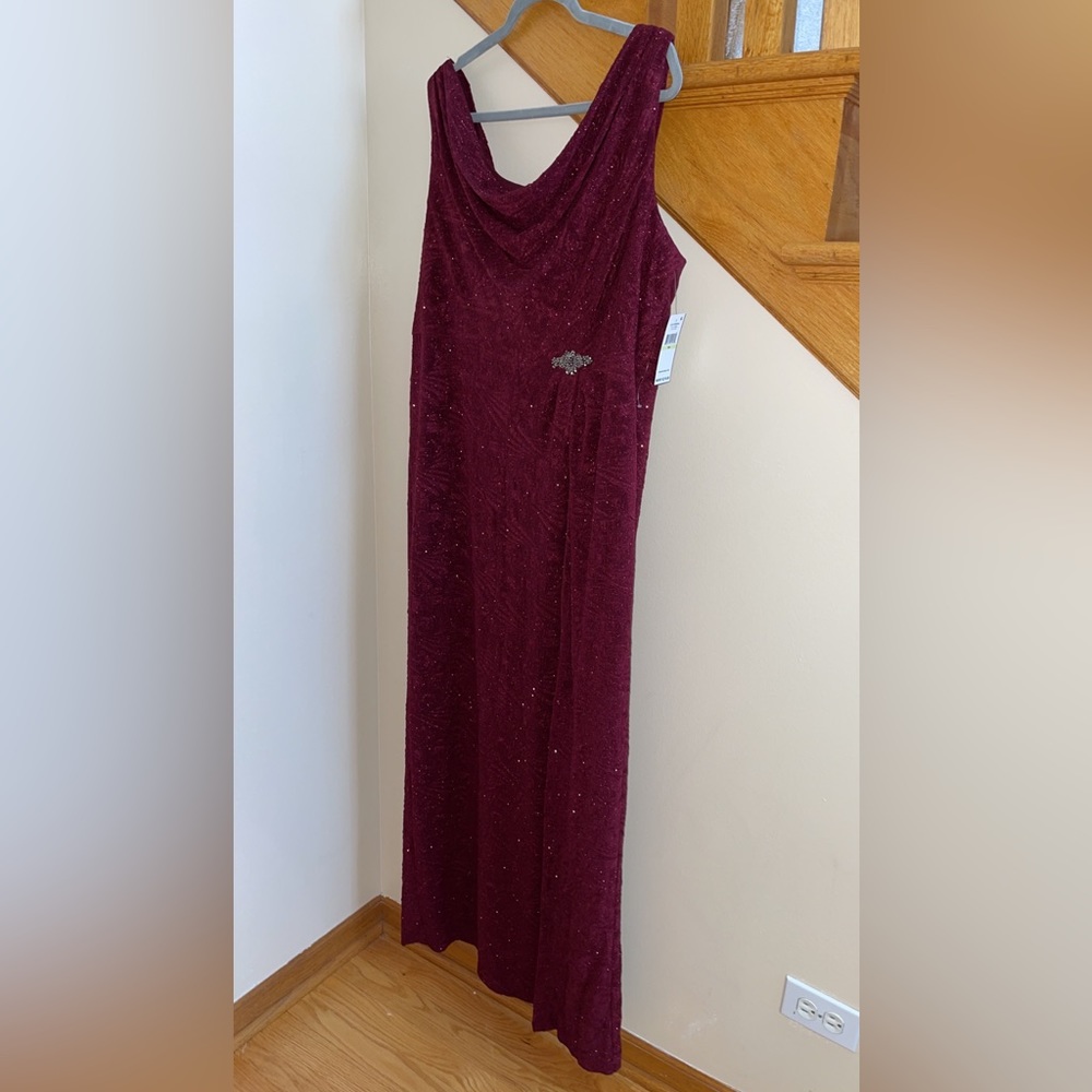 Women’s Formal Dress Plus Sizes 16W 18W 20W Alex Evenings Jacquard Maroon Gown - Picture 10 of 11